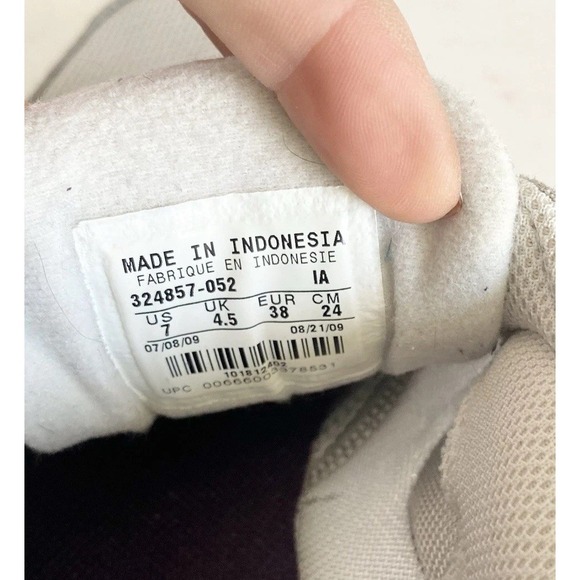 Vtg Nike Eclipse Women Size‎ 7 Purple Gray Athletic Shoes 324857-052 Running - Picture 8 of 8